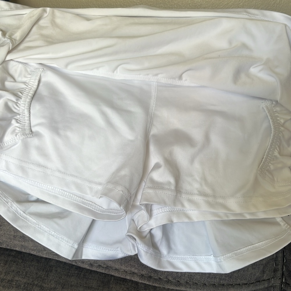 Zyia White Tennis Golf Skirt with Ball Pockets size Small - Picture 9 of 9